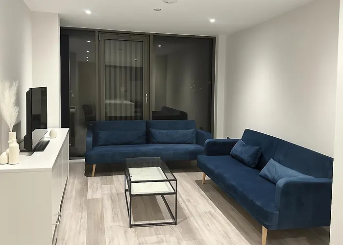 Stylish 2 Bedroom Apartment In Birmingham City Centre With Fast Wifi