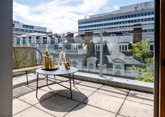 Golden View-Wyndale Living-Central Birmingham