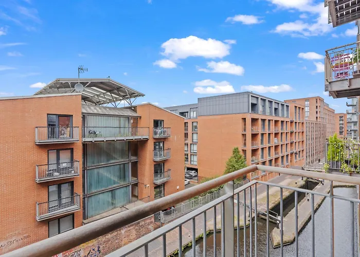 Cosy Ensuite By Canal - Steps To City Hotspots Birmingham
