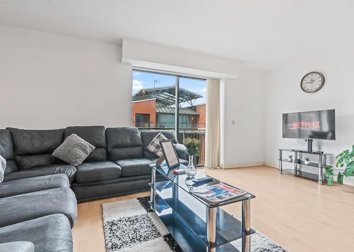Cosy Ensuite By Canal - Steps To City Hotspots Birmingham