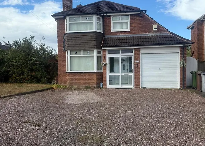 The Rs Inn - Cozy Homestay Premium Private Rooms Near Birmingham International Train Station, Airport, Nec For Company, Contractor And Leisure Stays - Hs2, Jlr Large Onsite Secure Parking
