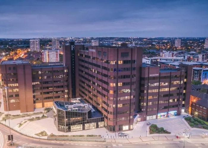 1 Bedroom Apartment- Free Parking, Broad St, City Centre Birmingham