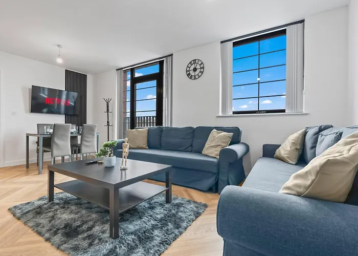 Stylish 2-Bed - Rooftop Views - Central Birmingham