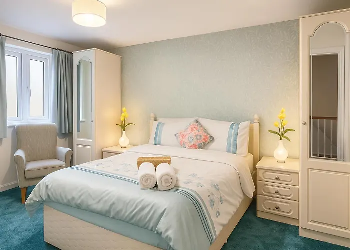 The Rs Inn - Cozy Homestay Premium Private Rooms Near Birmingham International Train Station, Airport, Nec For Company, Contractor And Leisure Stays - Hs2, Jlr Large Onsite Secure Parking
