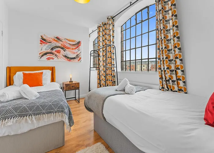 The Hallmark 3Br Apt Jq Birmingham, Parking & Wifi