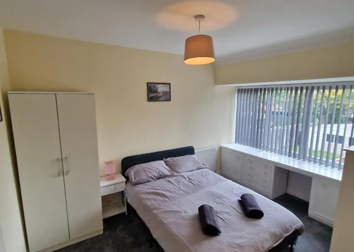 Sheldon Apartments Bhx Hs2 Jlr Nec Birmingham