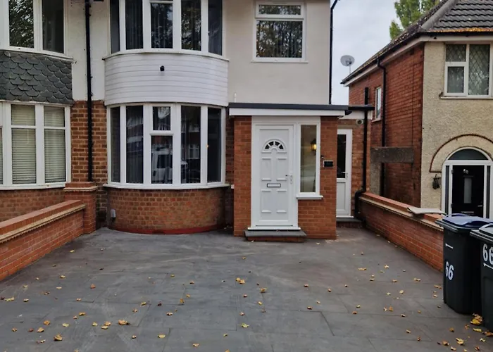 Sheldon Apartments Bhx Hs2 Jlr Nec Birmingham