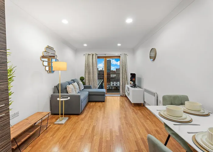 Stylish Retreat- 2 Bed City Centre Apartment Birmingham