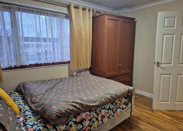 Comfy And Modern Private Room In Birmingham