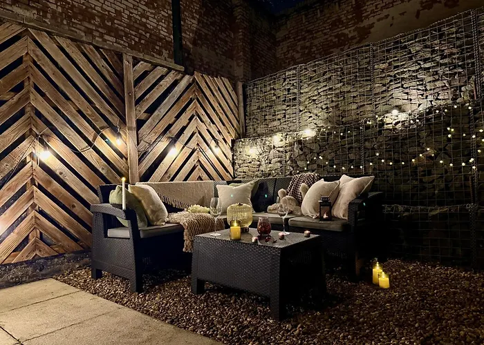 The Viva Apartments 2Bd Luxe Garden Birmingham