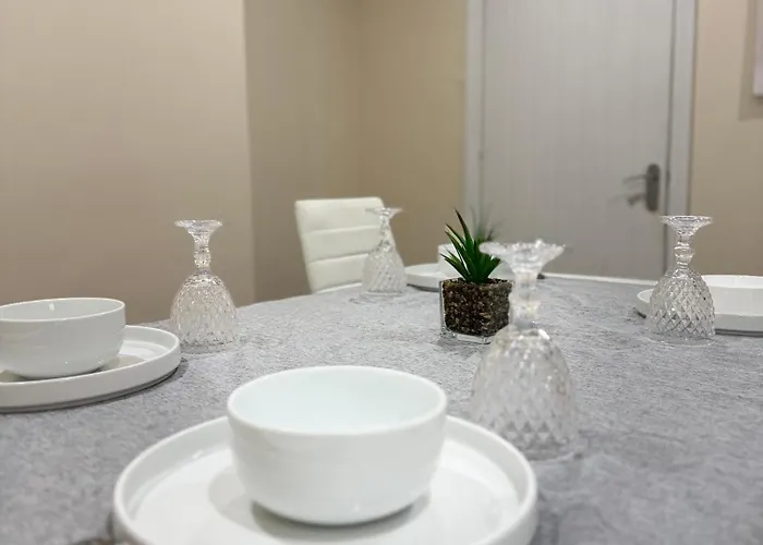 Luxury 2 Bed House And Pool Table In Harborne Apartment Birmingham
