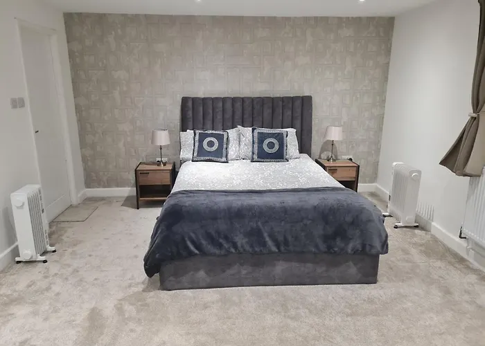 Central Guest Room - En-Suite Parking Birmingham