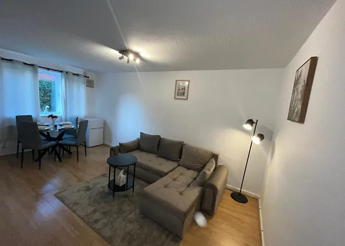 Stylish 1 Bed Apartment - Birmingham City Centre