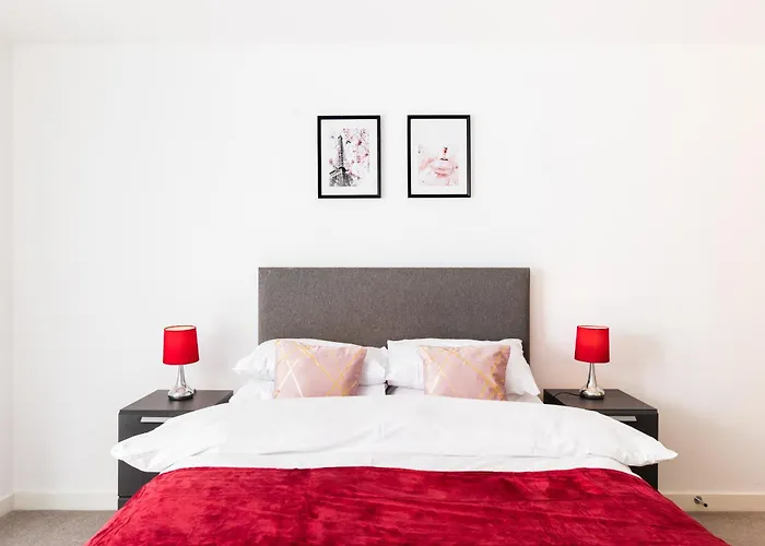 Modern Birmingham City Apartments Secure Gated Parking