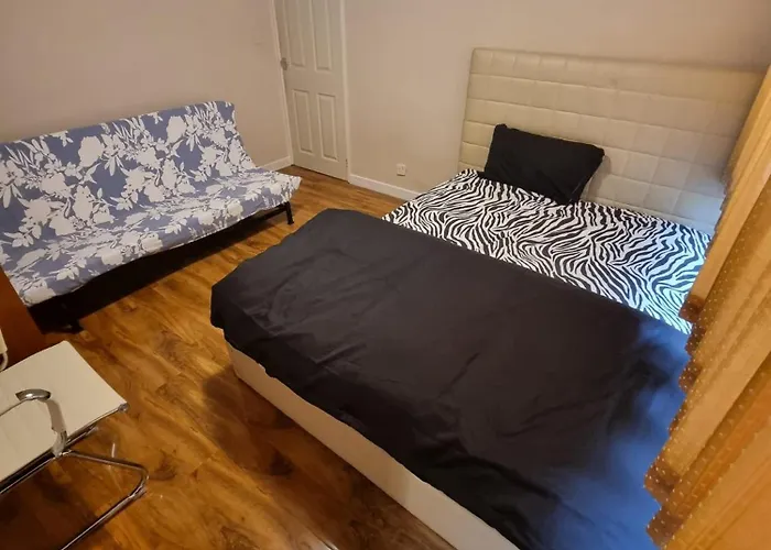 Comfy And Modern Private Room In Birmingham