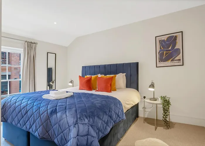 Osbourne House - Blue 2 Bedroom,2 And Half Bath Birmingham