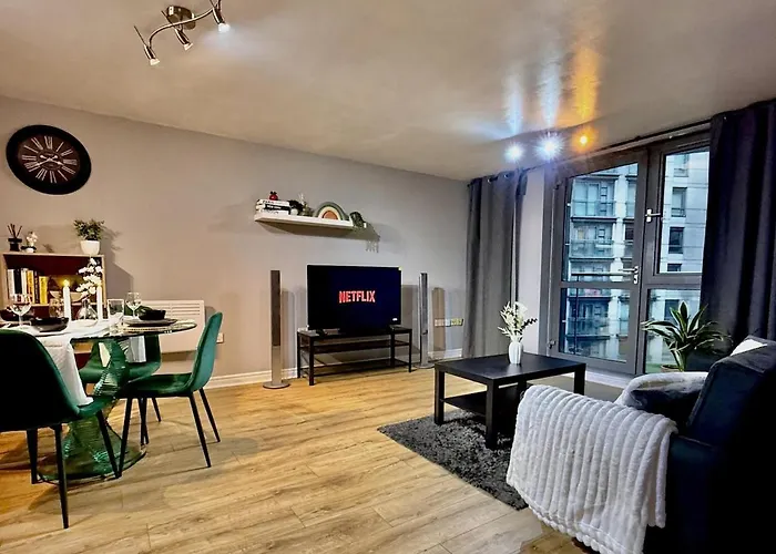 2Bed Apartment In Birmingham City Centre With Free Parking And City View