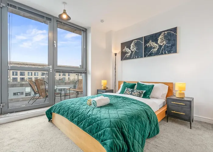 12Th Floor Stylish Apartment - Bright City Views - Modern Stay - Netflix - High Speed Wi-Fi Birmingham