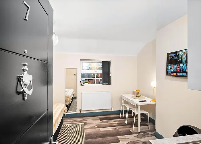 Cosy 1-Bed Apt - Prime Bham Location, Free Parking Birmingham