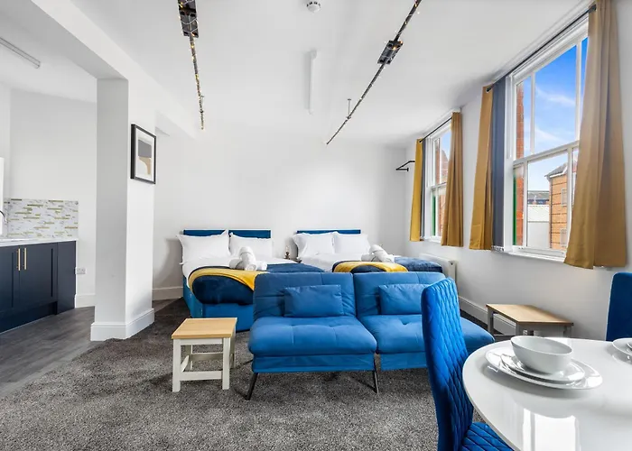 Trendy Studio Hideaway In Birmingham Jewellery Quarter