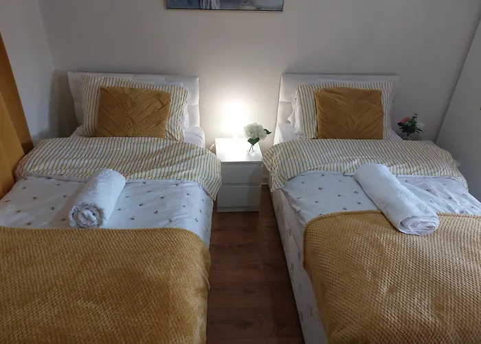 Two Bedroom Semi-Detached Modern House In Birmingham