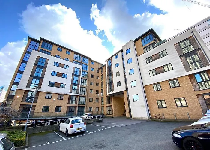 The Cutlass Nest By Prime Stays - Broad Street Base With Secure Parking Birmingham