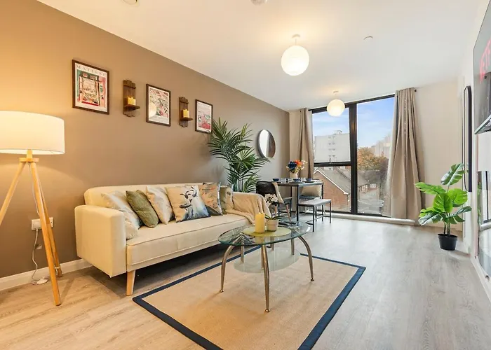 City Centre Birmingham 1-Bed With Wifi And Parking