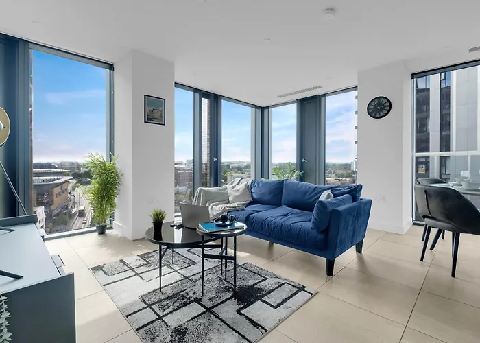 Mercian Luxury Apartments: City Centre Living with Rooftop Terrace Birmingham