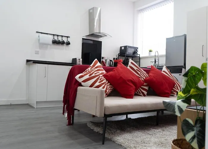 Birmingham City Haven Nr Villa Park Free Parking