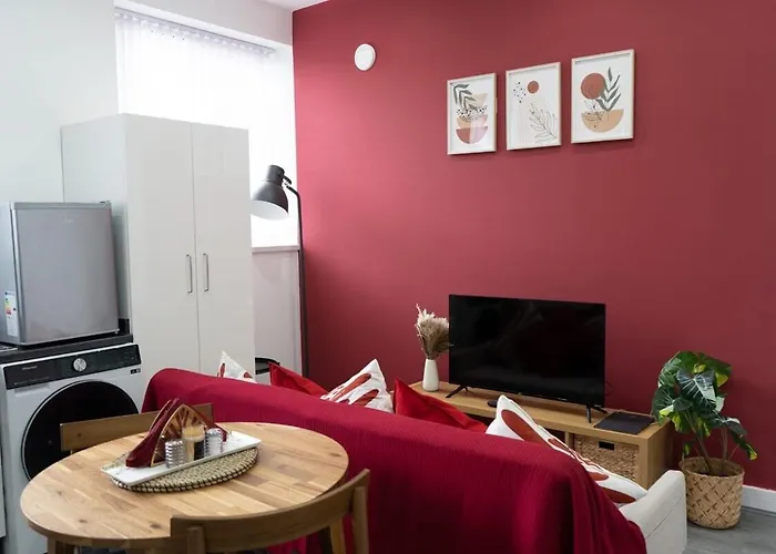 Birmingham City Haven Nr Villa Park Free Parking