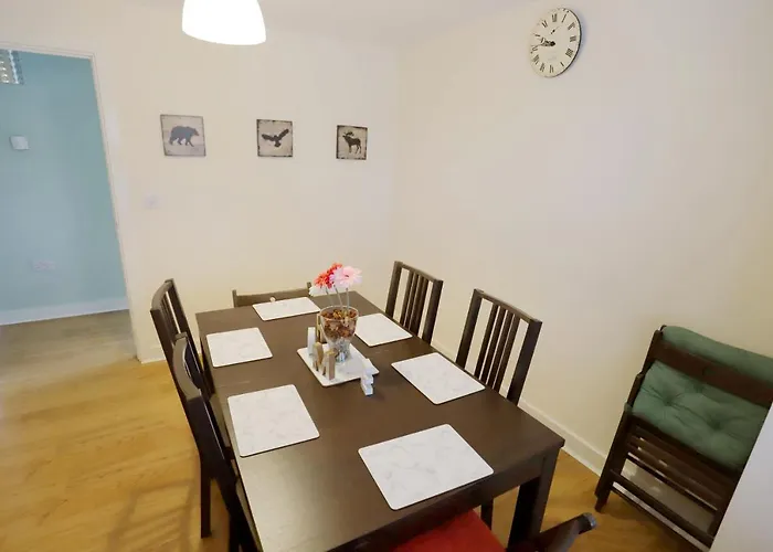 Easytravel Luxury Nec/Airport 3 Beds House Apartment Birmingham